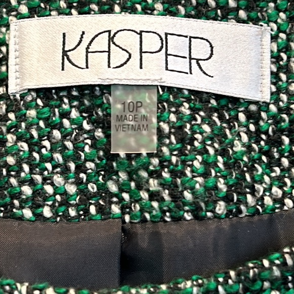 Kasper Green and Black Tweed Blazer w/ Hodden Front Snaps Front Pockets sz. 10P - Picture 4 of 12